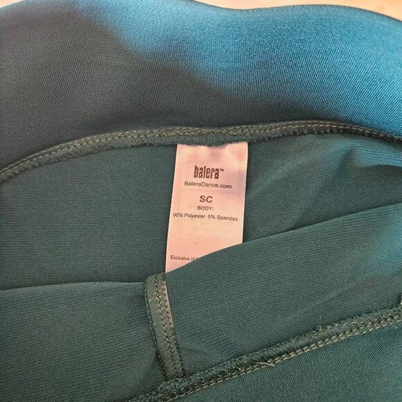 Weissman NWOT child small green dance shorts lyrical contemporary tap solo - Picture 4 of 7